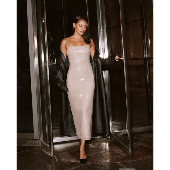 Abercrombie Straight Neck Sequin Midi Dress, size M - Picture 7 of 9